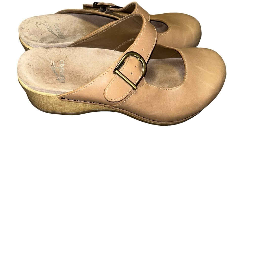 Dansko women’s Bria Tan Leather Mary Jane Shoes Size 38 /Us 7.5-8 US slip on